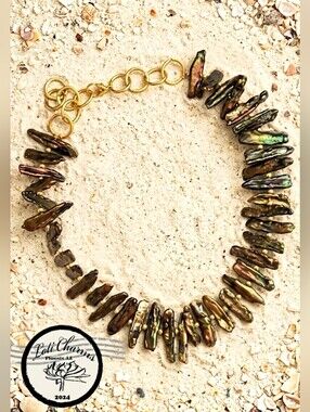 Green Keshi Pearls Sticks Necklace